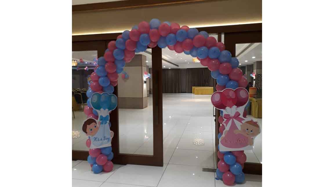 Balloon Arch Decoration idea in Baner