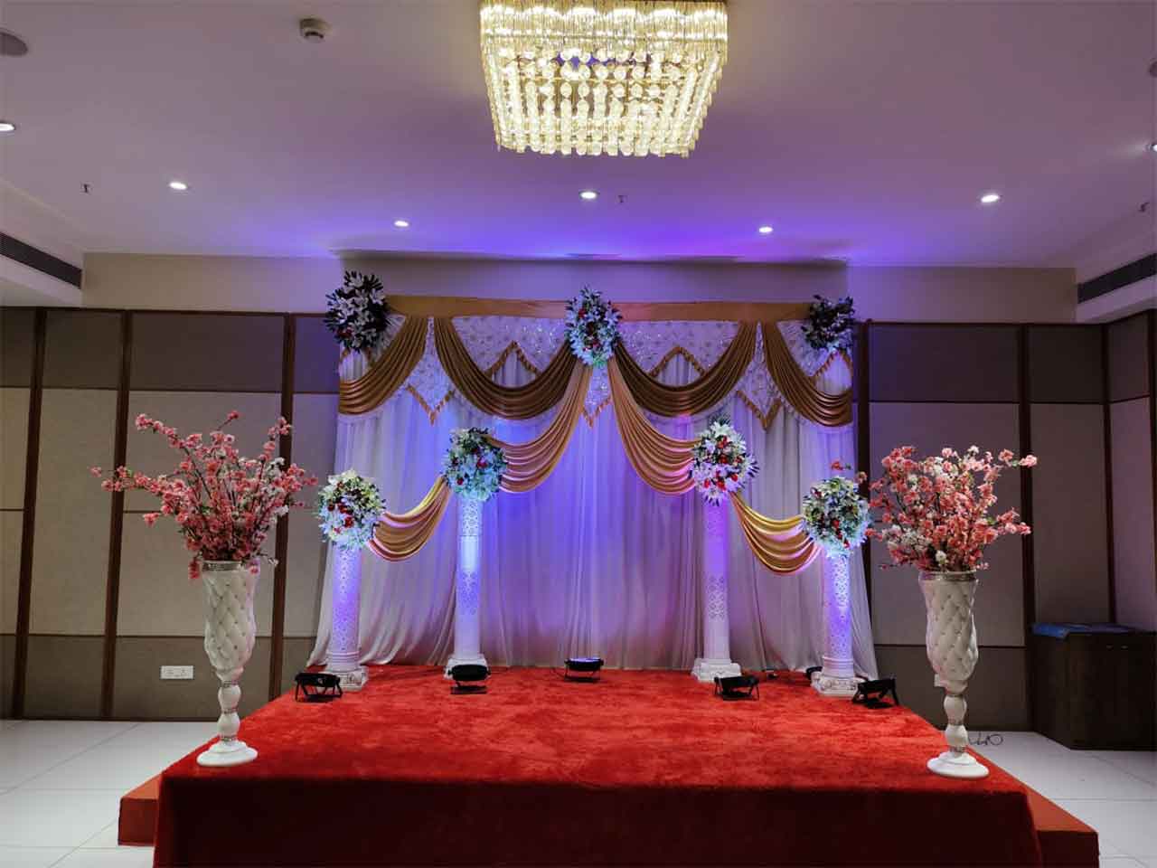 flowers for wedding decorations in Baner 